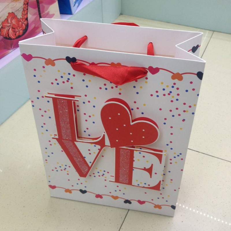 157gsm 180gsm art paper holiday  birthday present bags